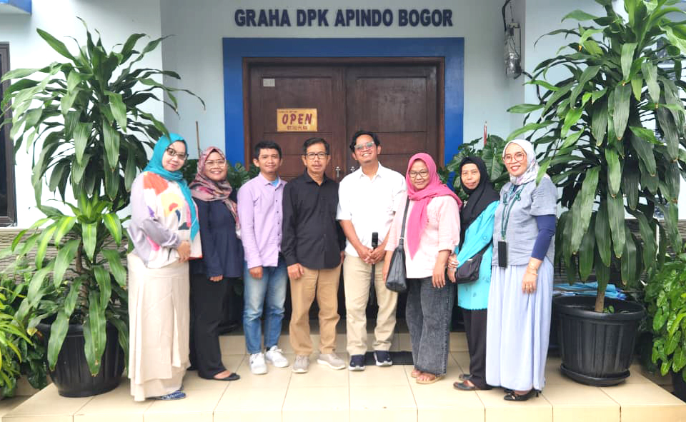 Rapat dan Sosialisasi Bidang II (UMKM) terkait Rencana Pelaksanaan Pujasara Kolaborasi dengan Serbu UMKM di Halaman Kantor APINDO Kabupaten Bogor.